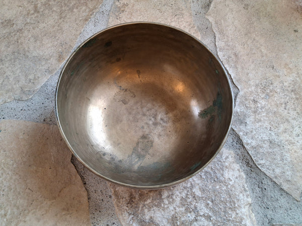 Bowl 859: 6.5" Antique Himalayan Singing Bowl 188 HZ F#3+28