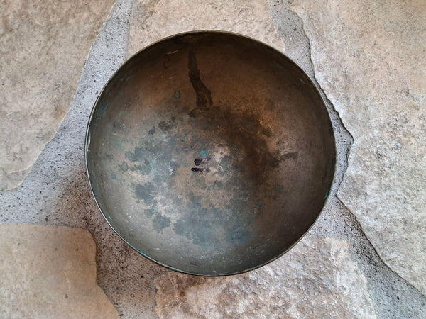 Bowl 863: 5.75" Antique Himalayan Singing Bowl 158 HZ D#3+27