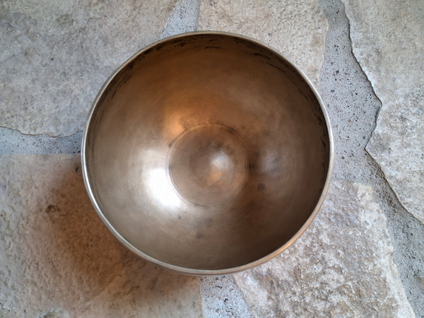 Bowl 861: 6.75" Vintage Himalayan Singing Bowl 214 HZ A3-46
