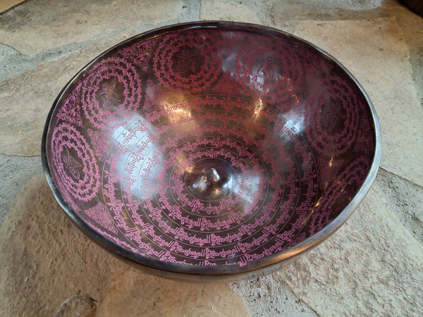 Bowl 920: 10" Thangka Artwork Himalayan Singing Bowl 141/149 Hz C#3+30