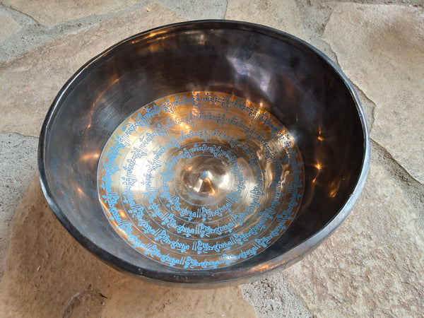 Bowl 923: 9.75" Thangka Art Work Himalayan Singing Bowl 170 Hz F3-46