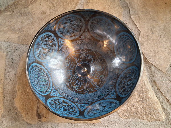 Bowl 921: 10.5" Thangka Artwork Himalayan Singing Bowl 141 Hz C#3+30