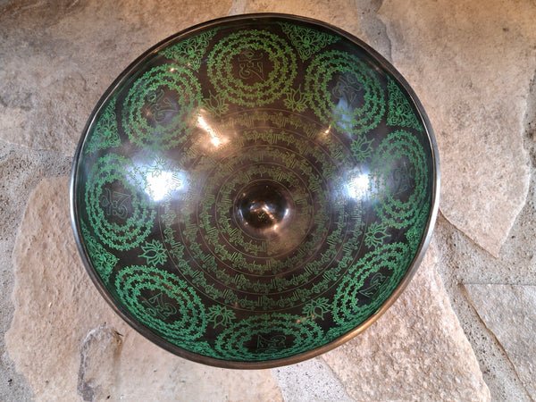 Bowl 928: 10.5" Thangka Art Work Himalayan Singing Bowl 155 Hz D#3-6