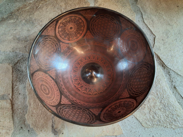 Bowl 920: 10" Thangka Artwork Himalayan Singing Bowl 141/149 Hz C#3+30